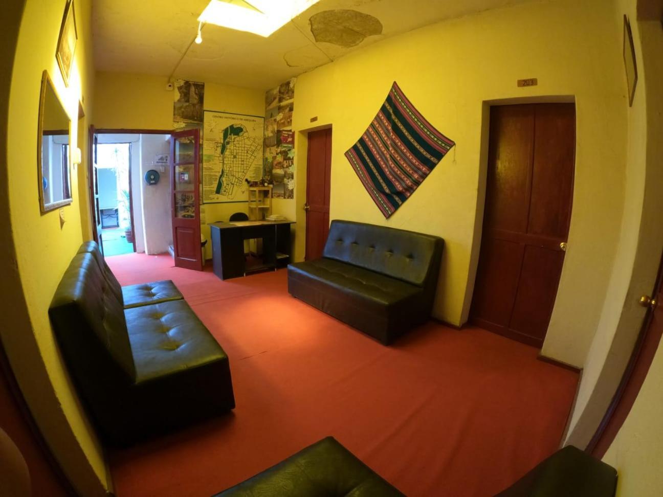 Hostel Fuentes อาเรกิปา ภายนอก รูปภาพ